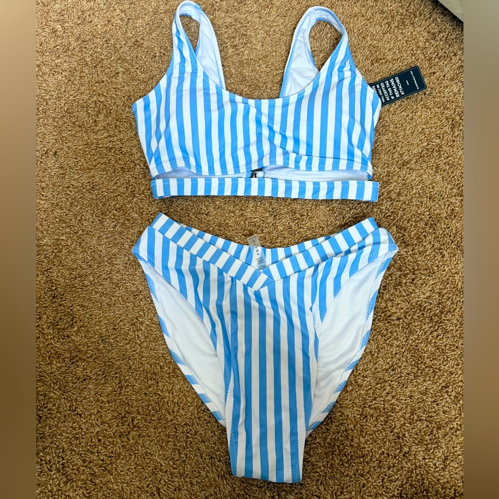 NWT Blooming Jelly Womens High Cut Bikini Set